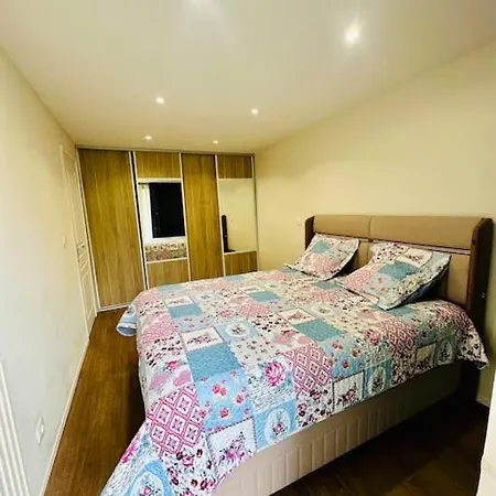Apartman Stylish Modern Roissy-en-Brie